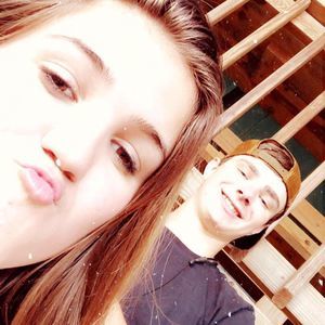 Meet your Posher, Mallory